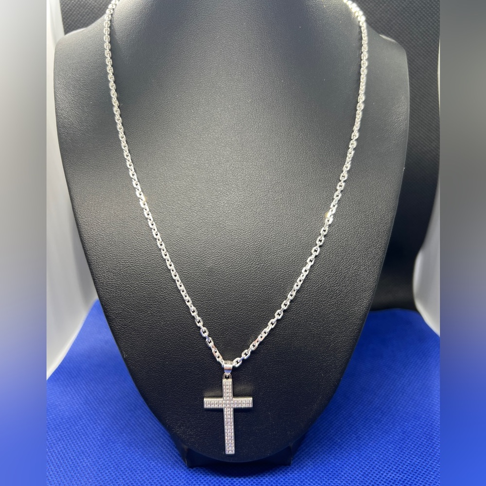 Necklace w pendant